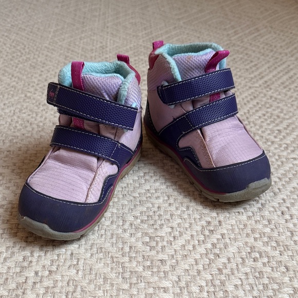 See Kai Run Kids Snow and Winter Boots in Purple and Pink - Picture 4 of 4